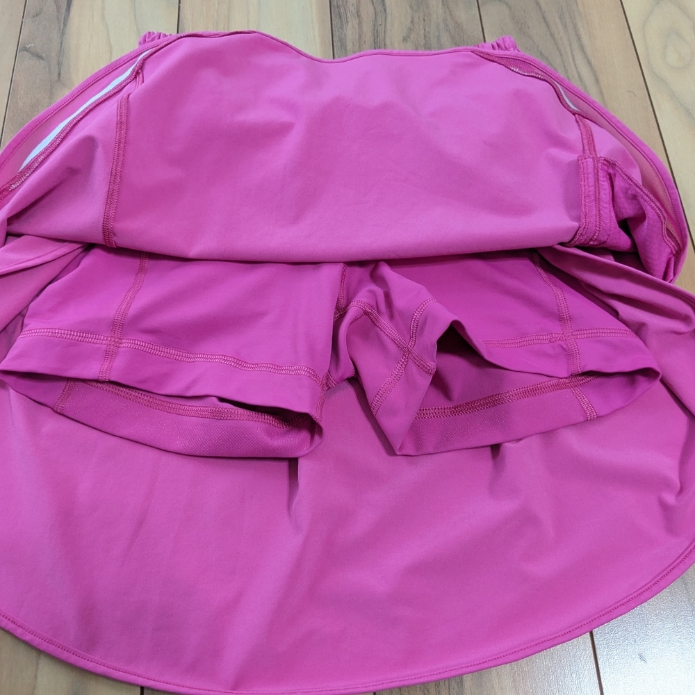EUC! Lululemon Hotty Hot Skirt In Bright Pink Size 4 - Picture 6 of 14
